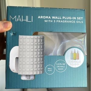 Room scenting plug in air freshener set w scent pods 🚨🥷 bundle sale item  ♥️